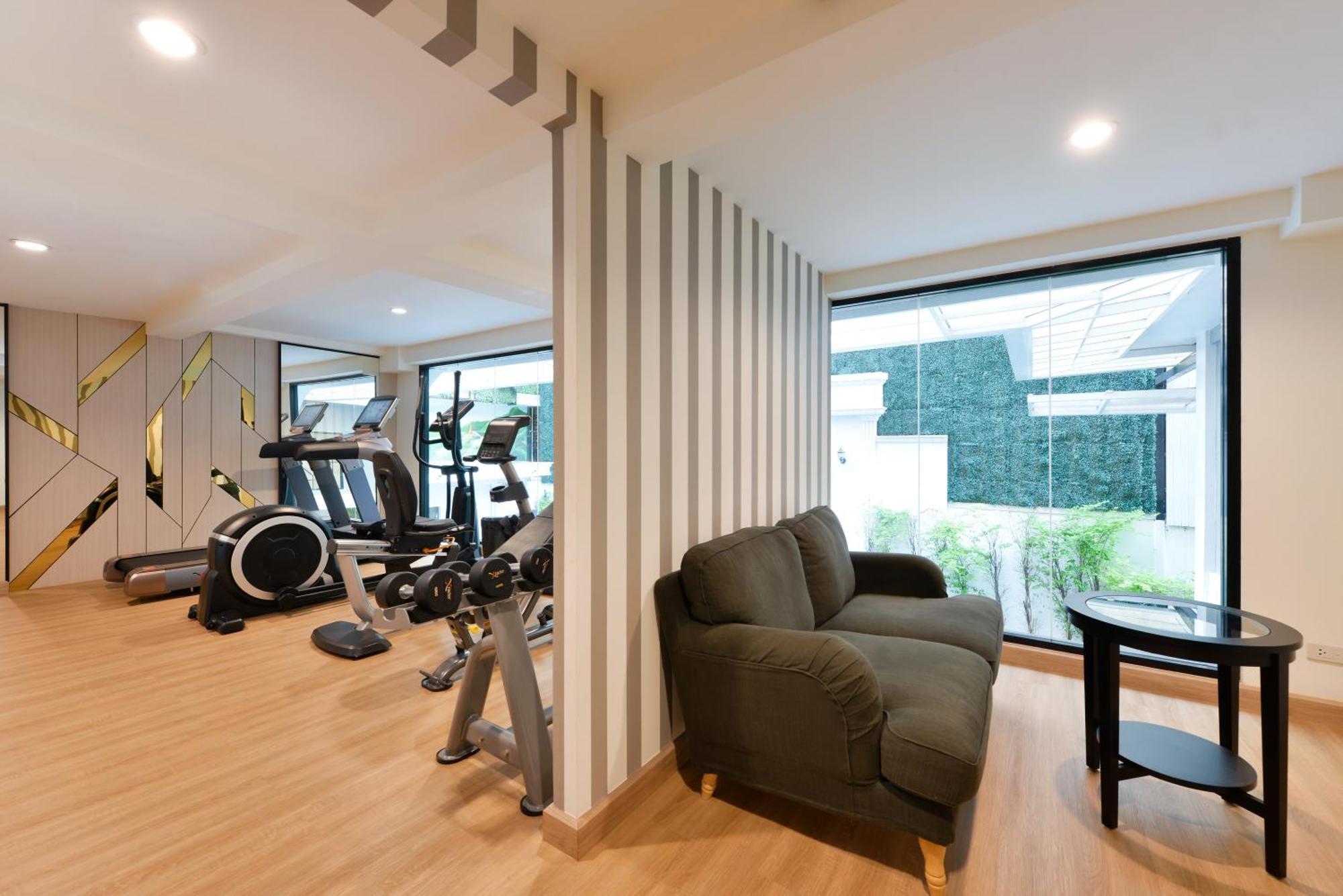 Villa De Pranakorn Μπανγκόκ Εξωτερικό φωτογραφία The gym at the residence