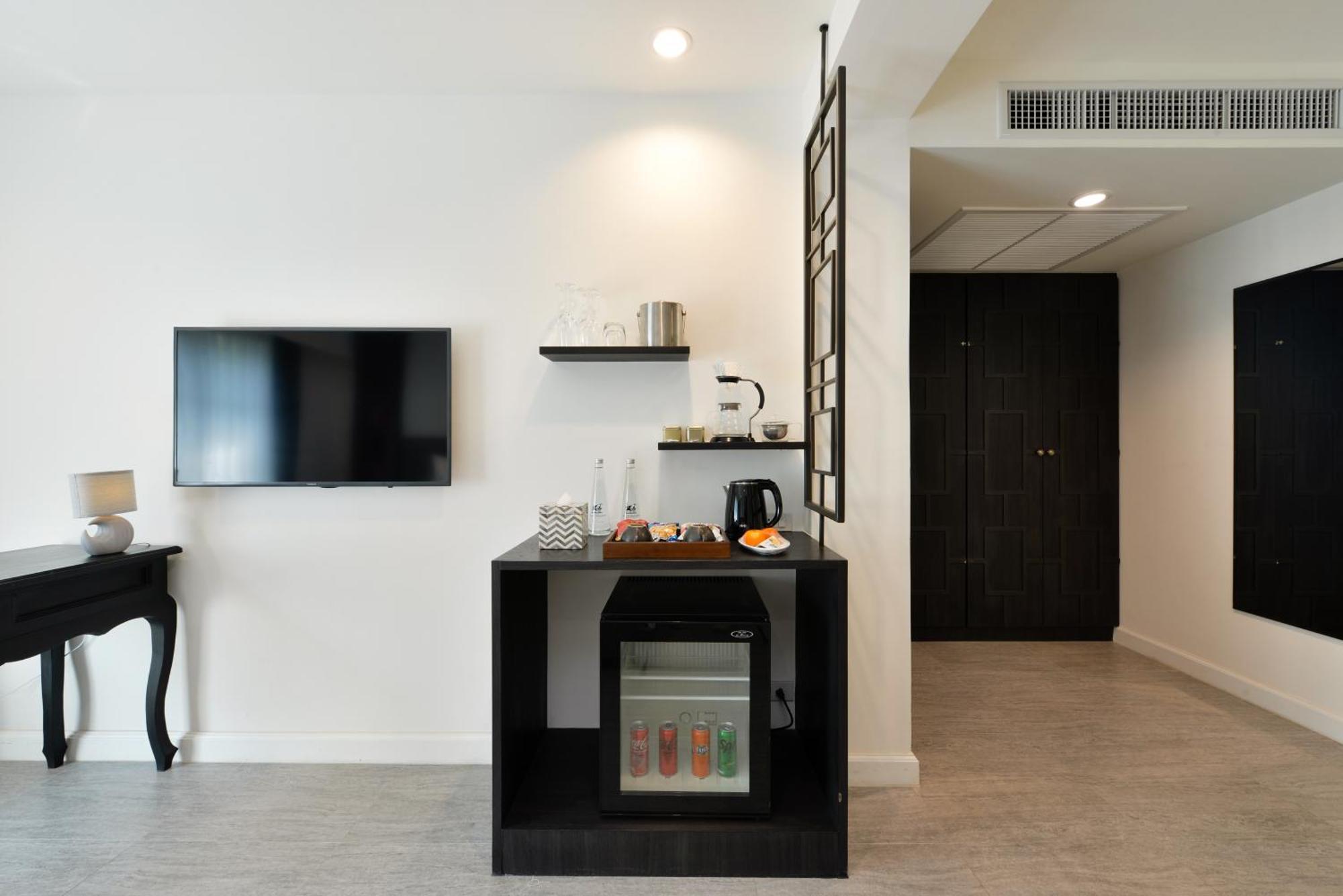 Villa De Pranakorn Μπανγκόκ Εξωτερικό φωτογραφία A wet bar in a hotel room